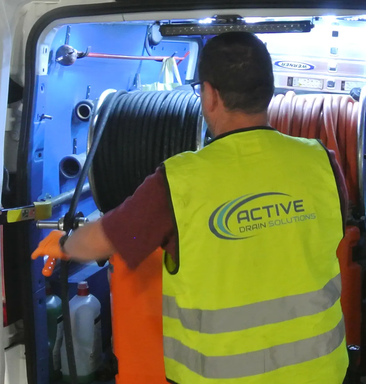 drain-cleaning-man-dublin-247-van-4 Commercial Drain<br />
Tracing